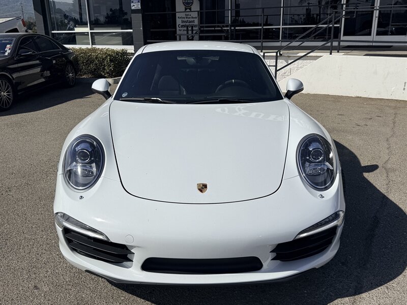 2014 Porsche 911 Carrera  