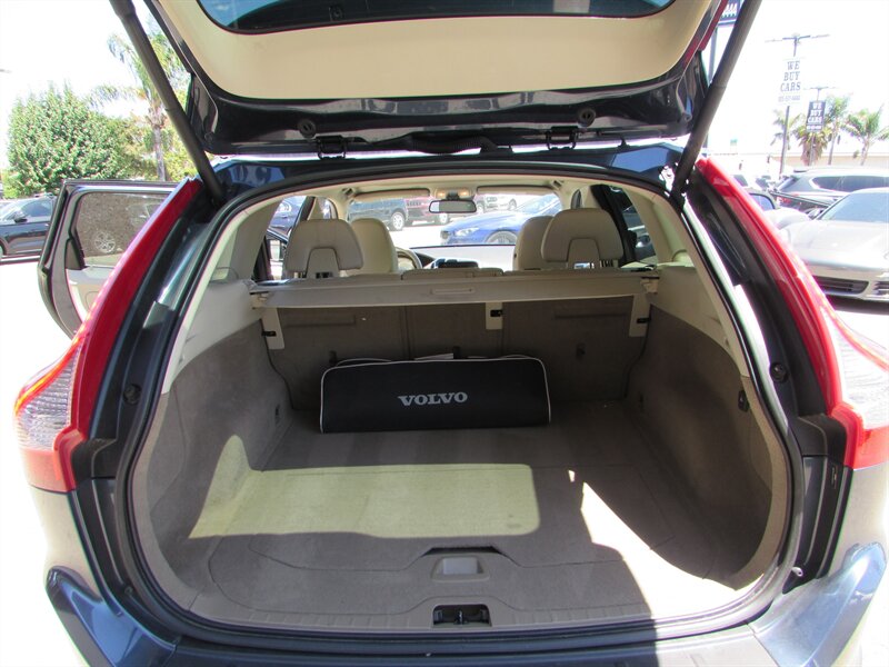 2012 Volvo XC60 3.2 - Photo 26 - Dublin, CA 94568
