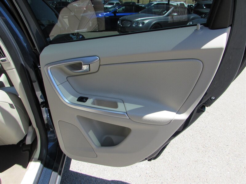 2012 Volvo XC60 3.2 - Photo 28 - Dublin, CA 94568