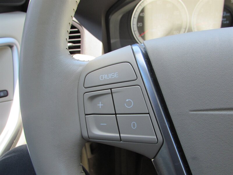 2012 Volvo XC60 3.2 - Photo 15 - Dublin, CA 94568