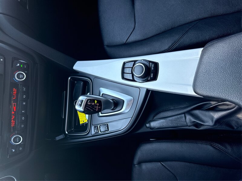 2014 Bmw 320i SA photo 9
