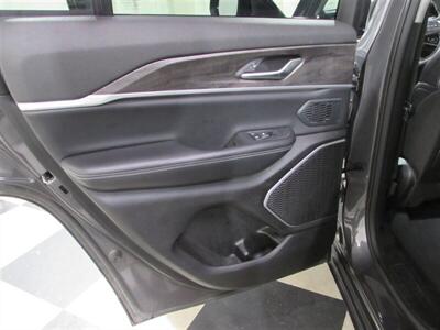 2023 Jeep Grand Cherokee   - Photo 50 - Dublin, CA 94568
