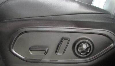 2023 Jeep Grand Cherokee   - Photo 10 - Dublin, CA 94568