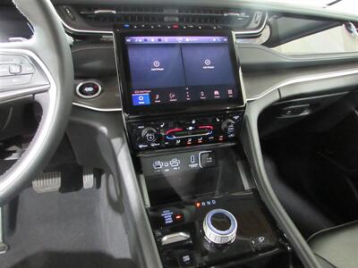 2023 Jeep Grand Cherokee   - Photo 18 - Dublin, CA 94568