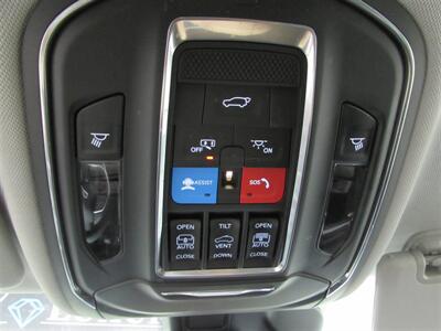 2023 Jeep Grand Cherokee   - Photo 22 - Dublin, CA 94568