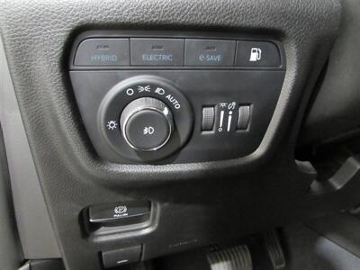 2023 Jeep Grand Cherokee   - Photo 12 - Dublin, CA 94568