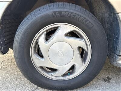 2002 Toyota Sienna LE   - Photo 35 - Daly City, CA 94014