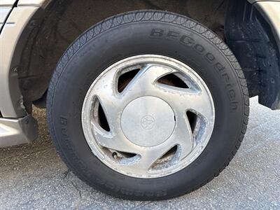 2002 Toyota Sienna LE   - Photo 31 - Daly City, CA 94014