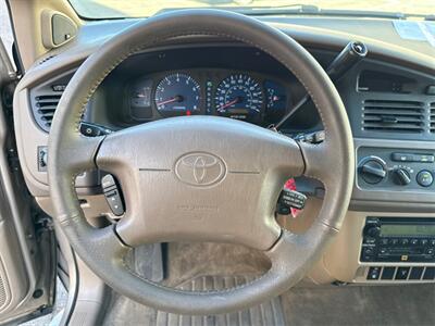2002 Toyota Sienna LE   - Photo 21 - Daly City, CA 94014
