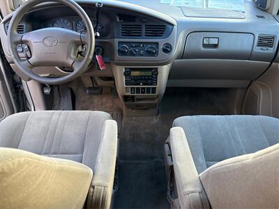 2002 Toyota Sienna LE   - Photo 18 - Daly City, CA 94014
