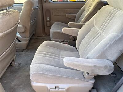 2002 Toyota Sienna LE   - Photo 11 - Daly City, CA 94014