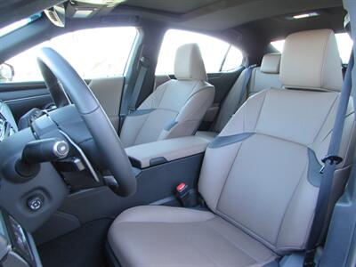 2025 Lexus ES 300h - Photo 8 - Dublin, CA 94568