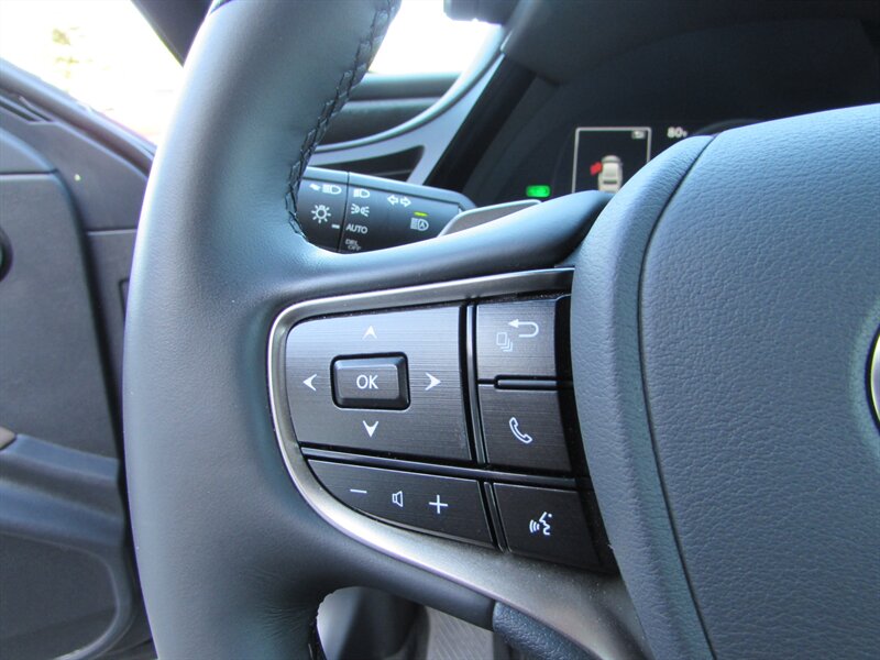 2025 Lexus ES 300h - Photo 12 - Dublin, CA 94568