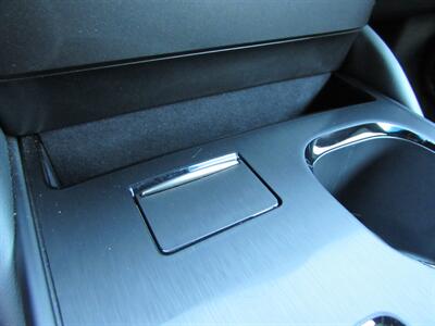 2025 Lexus ES 300h - Photo 20 - Dublin, CA 94568
