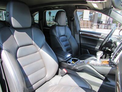 2012 Porsche Cayenne Turbo - Photo 31 - Dublin, CA 94568