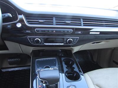 2017 Audi Q7 3.0T quattro Premium Plus   - Photo 10 - Dublin, CA 94568