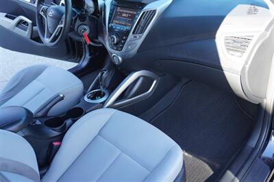 2013 Hyundai VELOSTER   - Photo 20 - Dublin, CA 94568