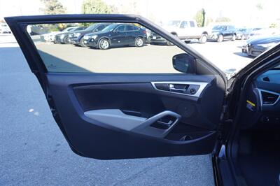 2013 Hyundai VELOSTER   - Photo 7 - Dublin, CA 94568