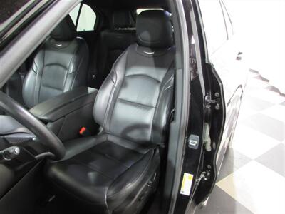 2023 Cadillac XT4 Premium Luxury   - Photo 10 - Dublin, CA 94568