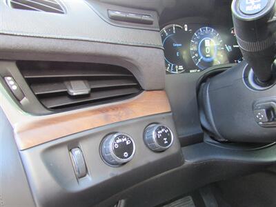 2018 Cadillac Escalade Premium Luxury   - Photo 9 - Dublin, CA 94568