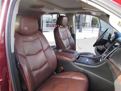 2018 Cadillac Escalade Premium Luxury   - Photo 37 - Dublin, CA 94568
