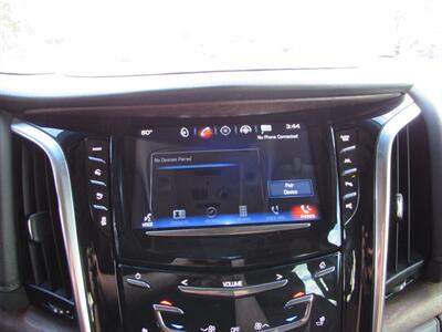 2018 Cadillac Escalade Premium Luxury   - Photo 13 - Dublin, CA 94568