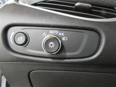 2023 Chevrolet Malibu LT   - Photo 10 - Dublin, CA 94568
