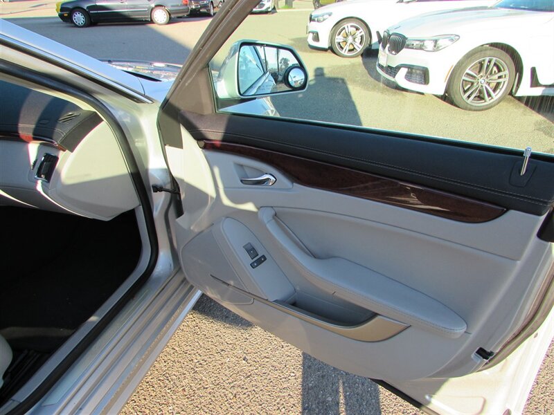 2011 Cadillac CTS 3.0L Luxury - Photo 30 - Dublin, CA 94568