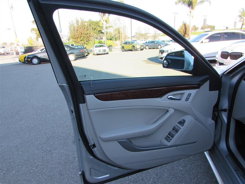 2011 Cadillac CTS 3.0L Luxury - Photo 6 - Dublin, CA 94568