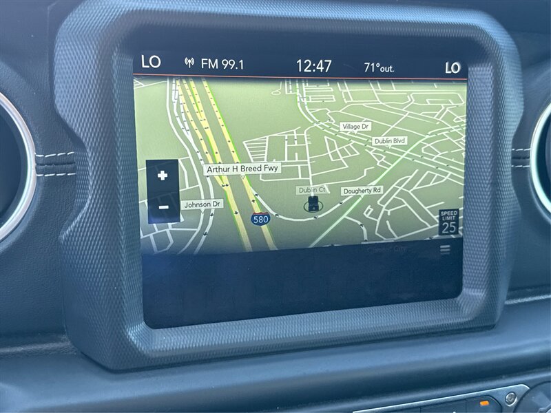 2023 Jeep Wrangler Sahara 4xe   - Photo 41 - Dublin, CA 94568