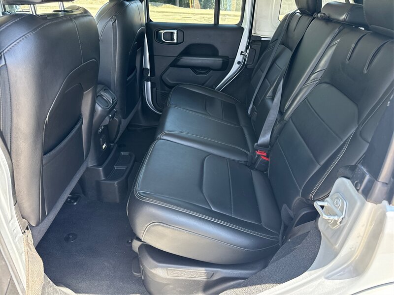 2023 Jeep Wrangler Sahara 4xe   - Photo 11 - Dublin, CA 94568