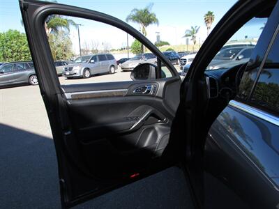 2013 Porsche Cayenne   - Photo 4 - Dublin, CA 94568