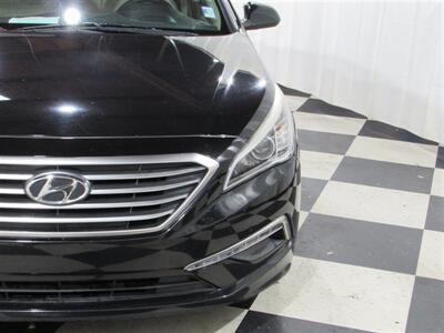 2015 Hyundai SONATA SE   - Photo 9 - Dublin, CA 94568