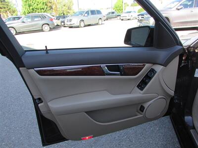 2011 Mercedes-Benz C 300 Luxury - Photo 5 - Dublin, CA 94568