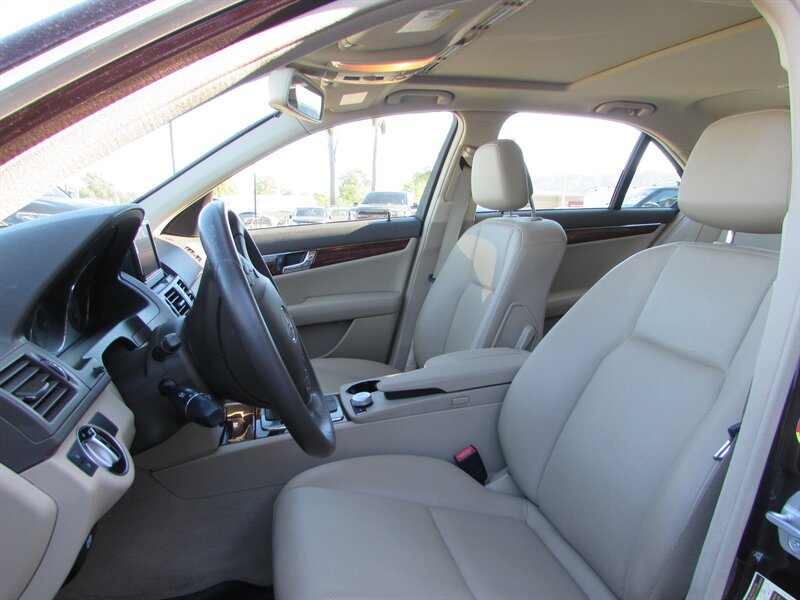 2011 Mercedes-Benz C 300 Luxury - Photo 7 - Dublin, CA 94568