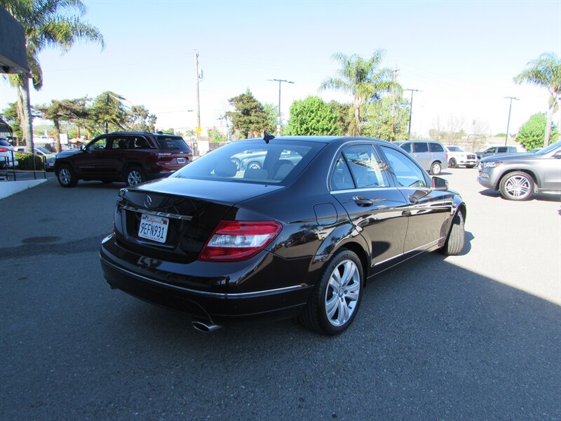 2011 Mercedes-Benz C 300 Luxury - Photo 4 - Dublin, CA 94568