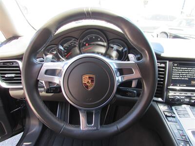 2016 Porsche Panamera 4 Edition - Photo 9 - Dublin, CA 94568