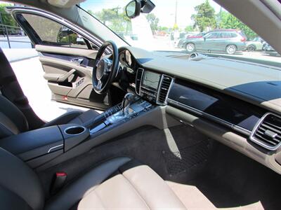 2016 Porsche Panamera 4 Edition - Photo 29 - Dublin, CA 94568