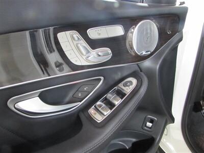 2018 Mercedes-Benz GLC GLC 300 4MATIC   - Photo 31 - Dublin, CA 94568