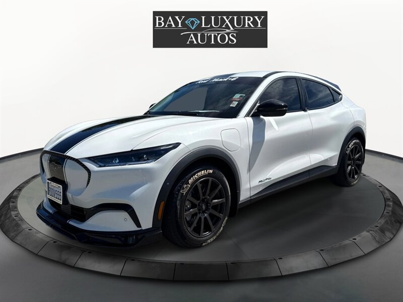 2022 Ford Mustang Mach-E Select  