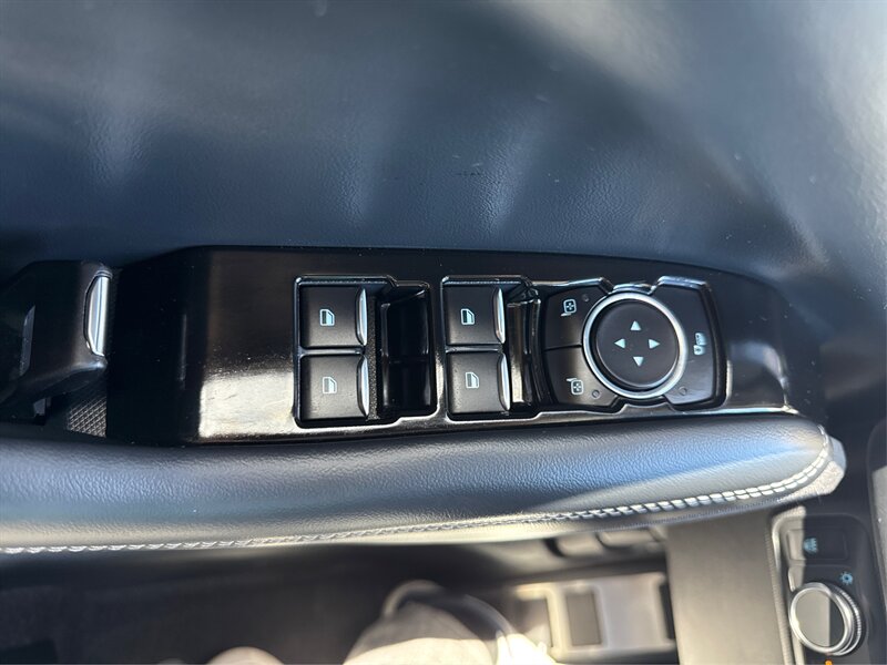 2022 Ford Mustang Mach-E Select photo 24