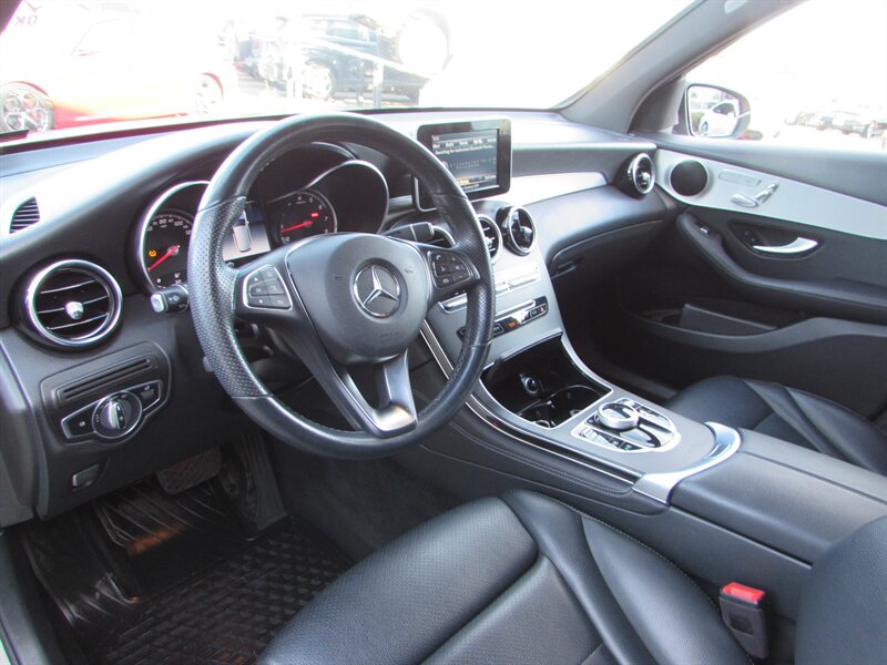 2019 Mercedes-Benz GLC GLC 300 4MATIC - Photo 9 - Dublin, CA 94568