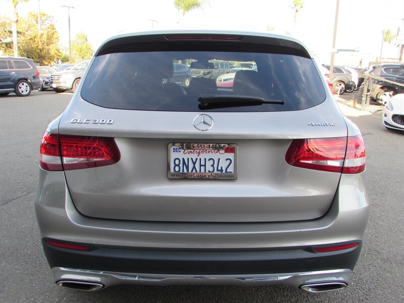 2019 Mercedes-Benz GLC GLC 300 4MATIC - Photo 6 - Dublin, CA 94568