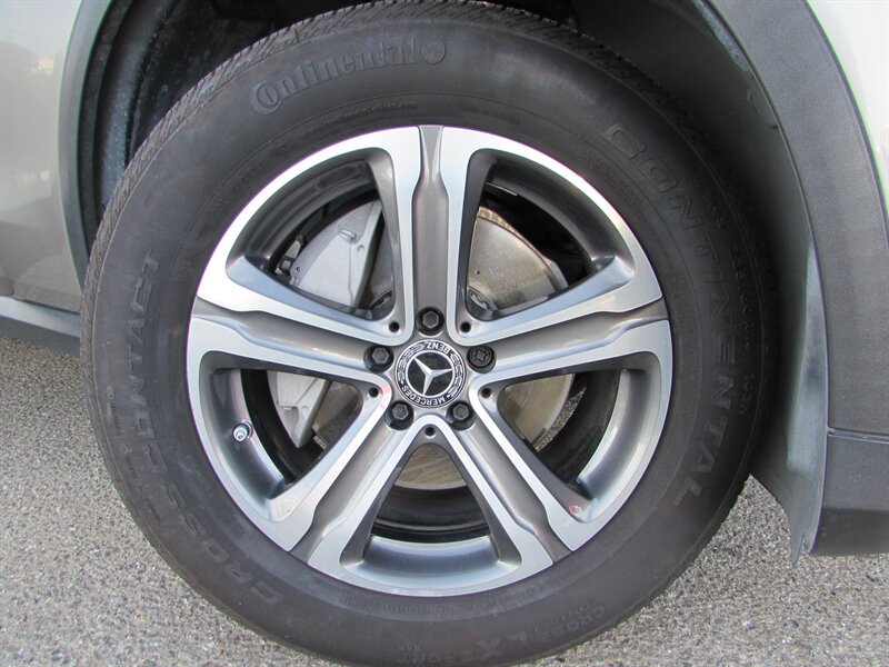 2019 Mercedes-Benz GLC GLC 300 4MATIC - Photo 29 - Dublin, CA 94568