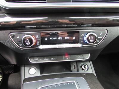 2019 Audi Q5 quattro Premium Plus 45 T   - Photo 16 - Dublin, CA 94568
