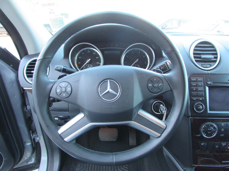 2010 Mercedes-Benz GL 450 4MATIC - Photo 12 - Dublin, CA 94568