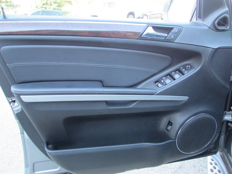 2010 Mercedes-Benz GL 450 4MATIC - Photo 21 - Dublin, CA 94568
