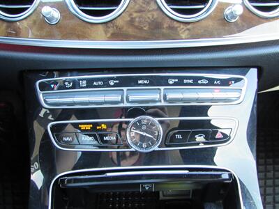 2017 Mercedes-Benz E 400 4MATIC   - Photo 19 - Dublin, CA 94568