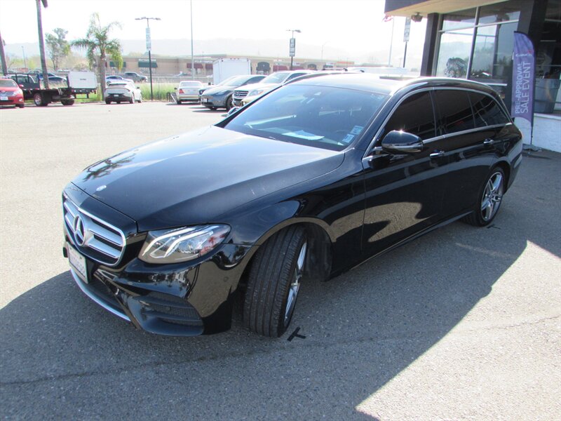 2017 Mercedes-Benz E 400 4MATIC  