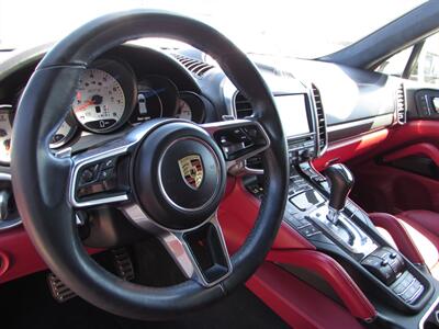 2016 Porsche Cayenne GTS   - Photo 10 - Dublin, CA 94568
